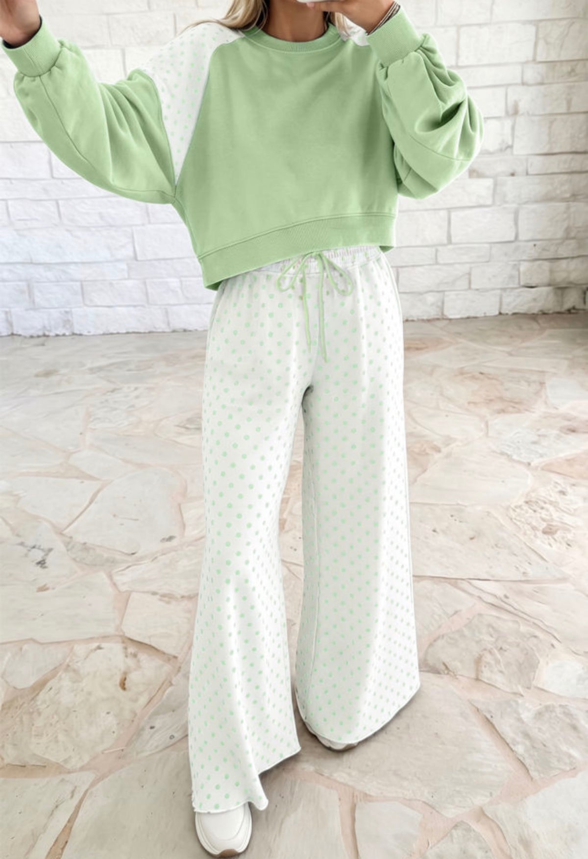2 PIECE GREEN POLKA DOT SET
